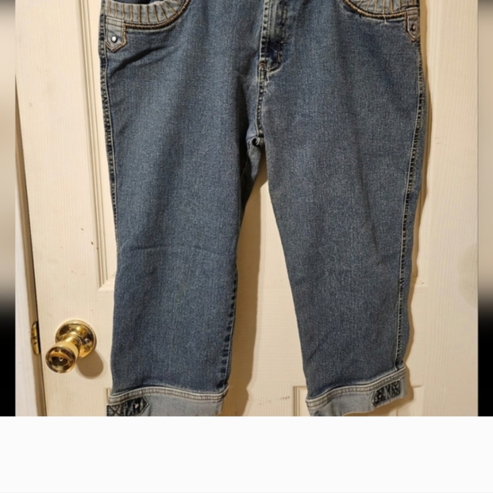 Capri Jeans